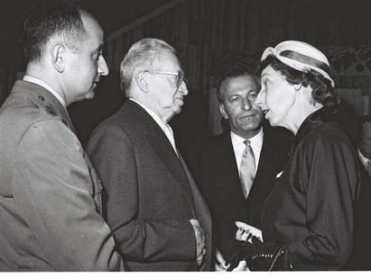 NellStewart's tweet photo. Meagher was 1 of 6 first women to join 🇨🇦’s foreign service in 1947. 🇨🇦’s 1st woman ambassador (to Israel) 1958, Order of Canada, blazed trail for 🇨🇦women diplomats like me. 🙏Margaret Meagher &amp; your many successors. Room = years-long effort of @GAC_Corporate Women's Network 2/2 https://t.co/Kt0Z54ItPP