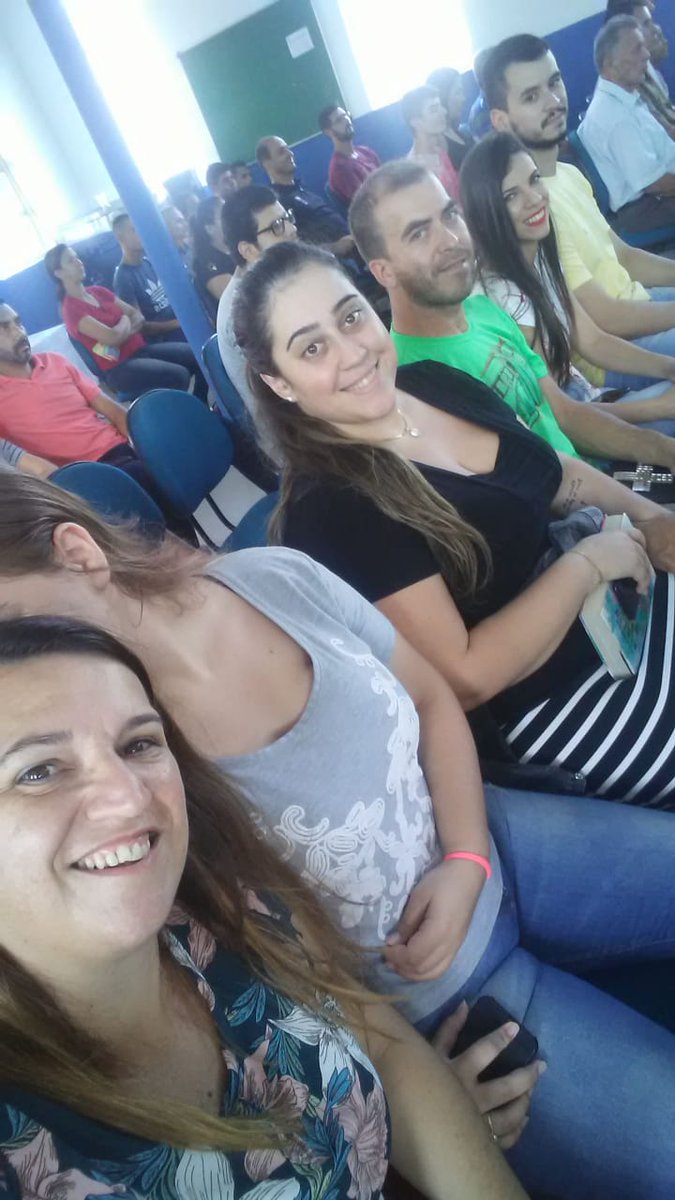 APPonsone's tweet photo. Vovó se batizou esse fds 😍
Tão maravilhosa minha rainha https://t.co/fMF4fXEpTR