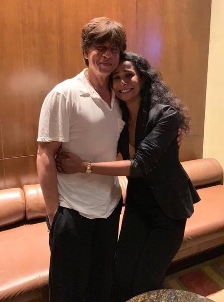 SRKAustria's tweet photo. #ClickPic : Our handsome Shah Rukh Khan at ITC Sonar Kolkata Business Luxus Resort , after #KKRvCSK match 14.04.2019 (2) https://t.co/mlLsQuyMUG