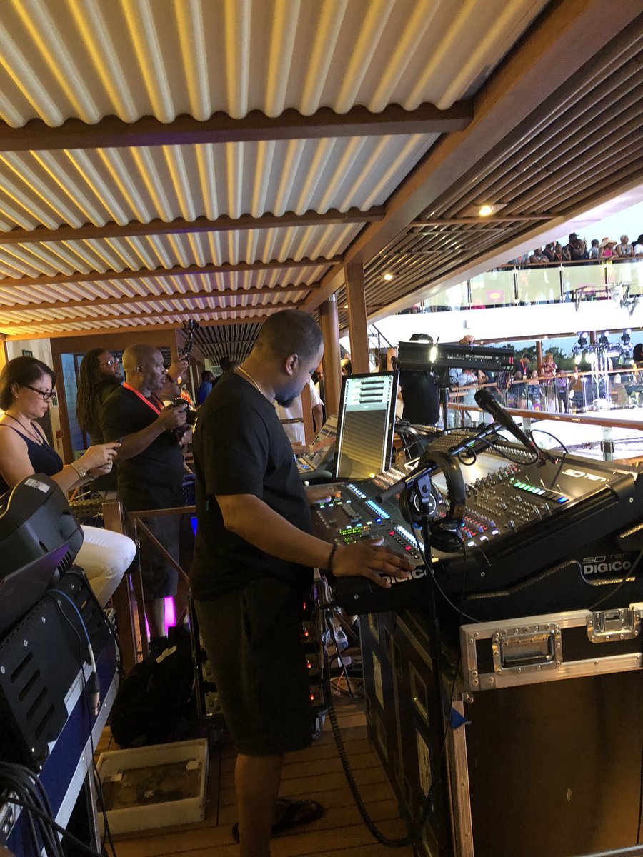 MixwellWorld's tweet photo. Mixwell engineers mixing Charlie Wilson &amp; After 7 https://t.co/QgEjyZ0EeE