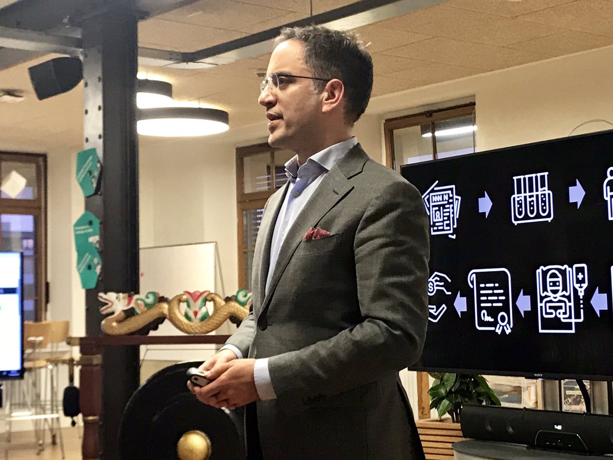 ValentinaAnik's tweet photo. That was an informative evening thanks to our speakers and audience! The #GlobalGoals 3 (Good Health &amp; Well-Being), 9 (Industry, Innovation &amp; Infrastructure) and 12 (Responsible Consumption &amp; Production) were the topics to discuss. Do not miss the 1️⃣ anniversary Meetup in May 🎂 https://t.co/te3Nnor775