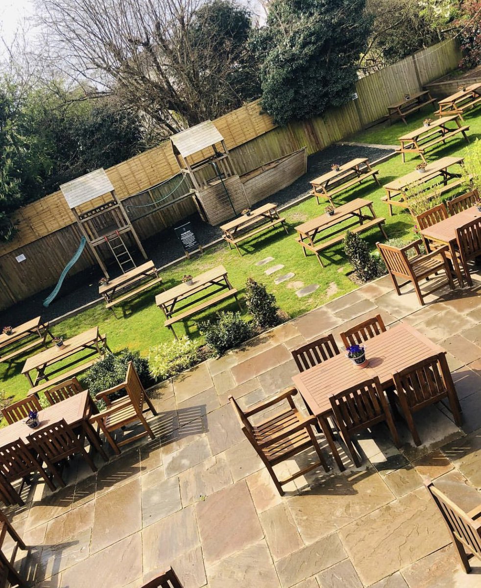 The sun is shining on our Beer Garden today! ☀️ As it’s the Easter holidays why not come down and have a relaxing drink, in the sun whilst watching the children enjoy our great play area!
