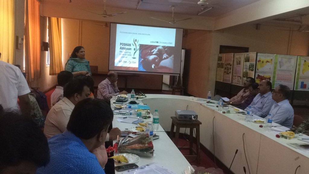 RVBhavani's tweet photo. Workshop on #FarmingSystemForNutrition #RajalaxmiNair @UNICEFIndia #MCAER Director #IcarAtari Pune @icarindia @mssrf at Pune 16 #KVKs from #Maharashtra’s four #AgricultureUniversities participate https://t.co/uisu1n1Atv