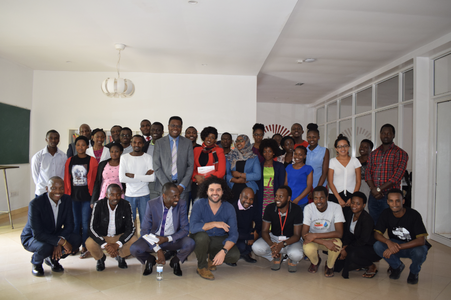 AIMS__Network's tweet photo. At the end of the program, participants will be able to solve problems creatively&amp; apply listening, interviewing techniques to their work among others.

They'll receive certificates  and get up to 10,000$ funding for winning solutions. 
@MastercardFdn
@ImpactHubKigali

#MSCSIEF https://t.co/J6Dbz8vTUb