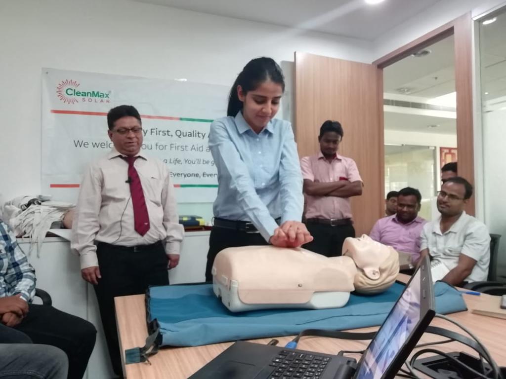 CleanMax_Ofc's tweet photo. At #CleanMaxSolar, our mantra is "#SafetyFirst". Therefore, utmost importance is given to educate and encourage our #employees to ensure a safe #workplace. Keeping this in mind, we organized a Basic Life Support (First Aid & CPR) Training Program at our #Gurugram office. https://t.co/DoIsG7kKMo