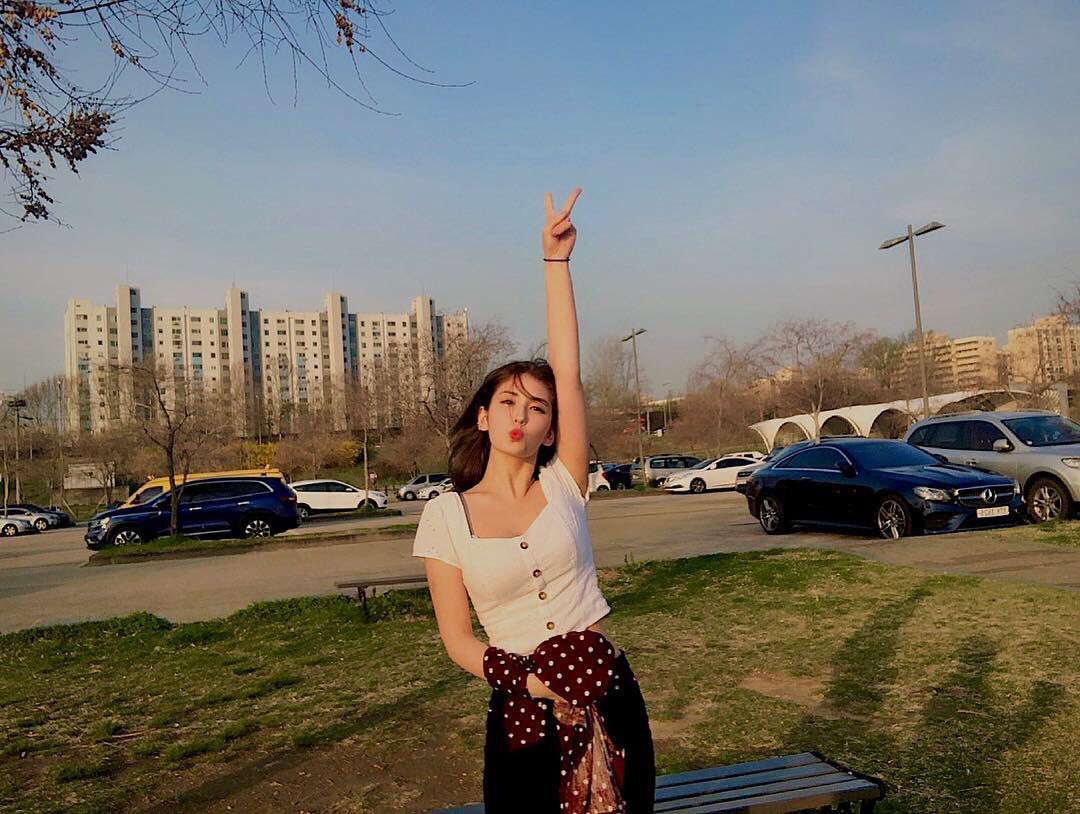 LVSOMI01's tweet photo. I might be SUN-KISSED ☀️ https://t.co/SYAc5b1Bs6