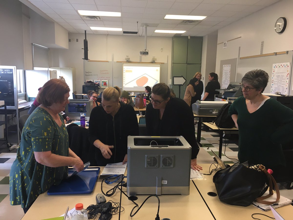 mrstrangio1's tweet photo. Excellent group of @Buffalo_Schools teachers using their time to build tech capacity. Great sessions learning everything 3D Printing for a classroom! One of the best tools for student creation and use in a #STEAMStudyHall 🖥 #eschoolnews https://t.co/xMjnbu4JAZ