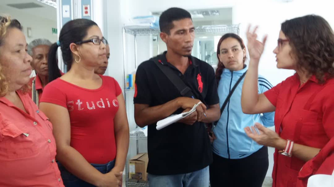 ivssoficial's tweet photo. Con el Plan de recuperación de hospitales y ambulatorios #IVSS, se ha logrado la tarea del mejoramiento en las áreas estructurales, tal es el caso del área de cuidados intensivos del Hospital IVSS Dr. José María Vargas. Sólo en revolución.
#SemanaSantaSegura2019
@magallyvina https://t.co/avjqOZ3Jef