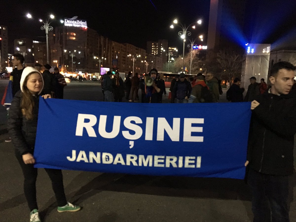 calin_a's tweet photo. @clotilde_armand Ce poti astepta de la #SlugiPSD? Ei considera ca sunt PLATITI DE TOATA #Romania (de fapt, Nu sunt prea sigur ca isi dau seama ca AU JURAT CREDINTA ROMANIEI, NU LUI #LiviuDragnea & #PSD, & ca SUNT PLATITI DE POPOR, NU DE #PSD) ca sa vegheze la fericirea lui #Dragnea 💩! RUSINE! https://t.co/IAPUckBW2b