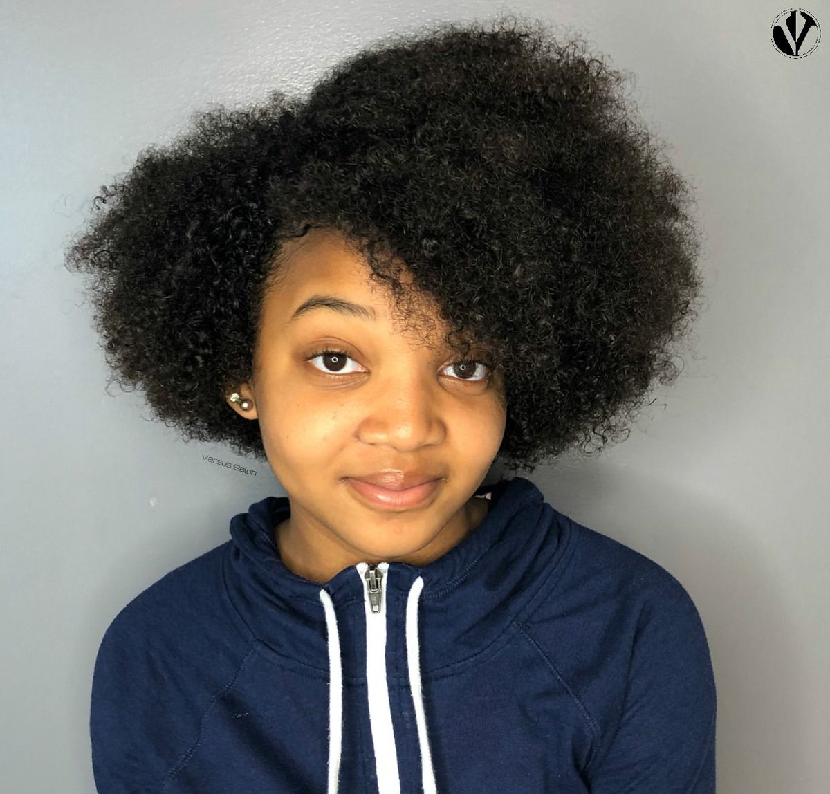 VersusSalon's tweet image. #VersusTipsandTricks - if you are trying to grow out your curls but are feeling tired with your wash-n-go routine, try braids for a few weeks to protect your curls and gain some length! 💙 🌀 💙  #CurlyHairProblems

#757Braider #HamptonRoadsHair #VAStylist