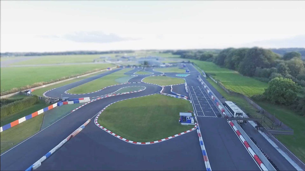 allsopandpitts's tweet photo. We made it a cross the finish line at @MansellRaceway . Read about the New Kitchen 👇https://t.co/QINX31EF8O
#kitchen #cafe #restaurant #food https://t.co/6K8jGeQoou