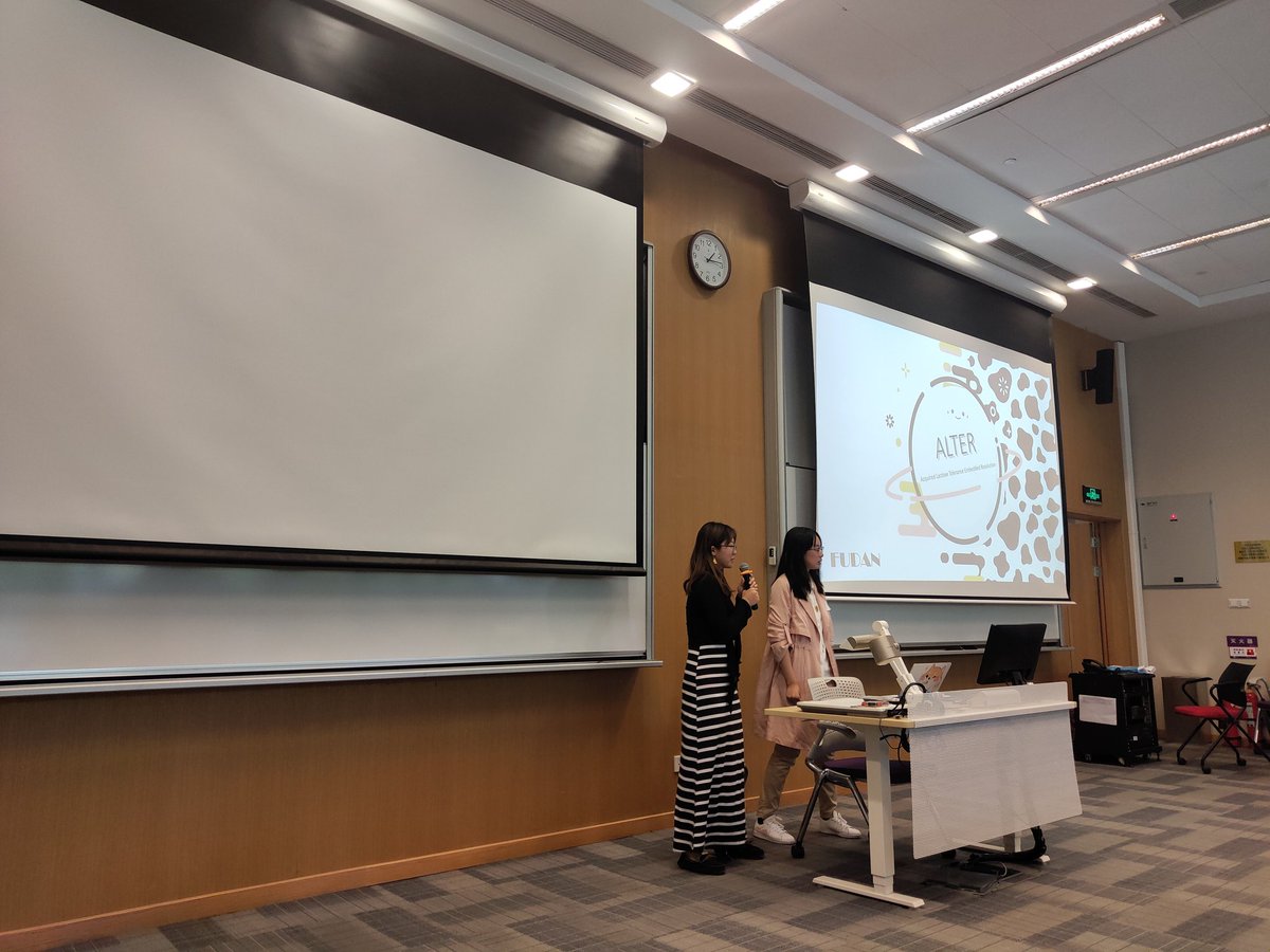 IgemF's tweet photo. Our team members were introducing our program on the #iGEM2019 Shanghai Regional Conference! https://t.co/0JPFitn4gN