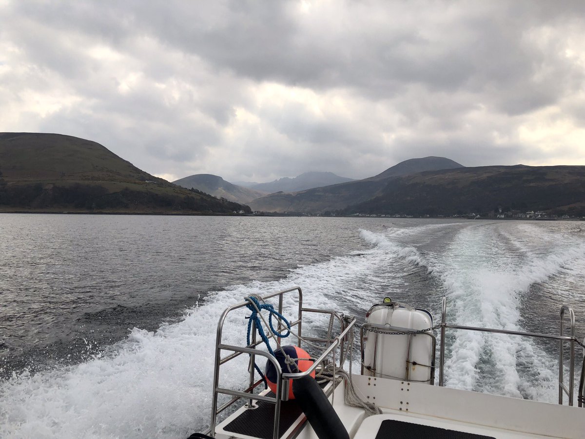 FynalflingT's tweet photo. Fynal Fling nice trip round Inchmarnock and over to Arran https://t.co/RFvG2GYTLL