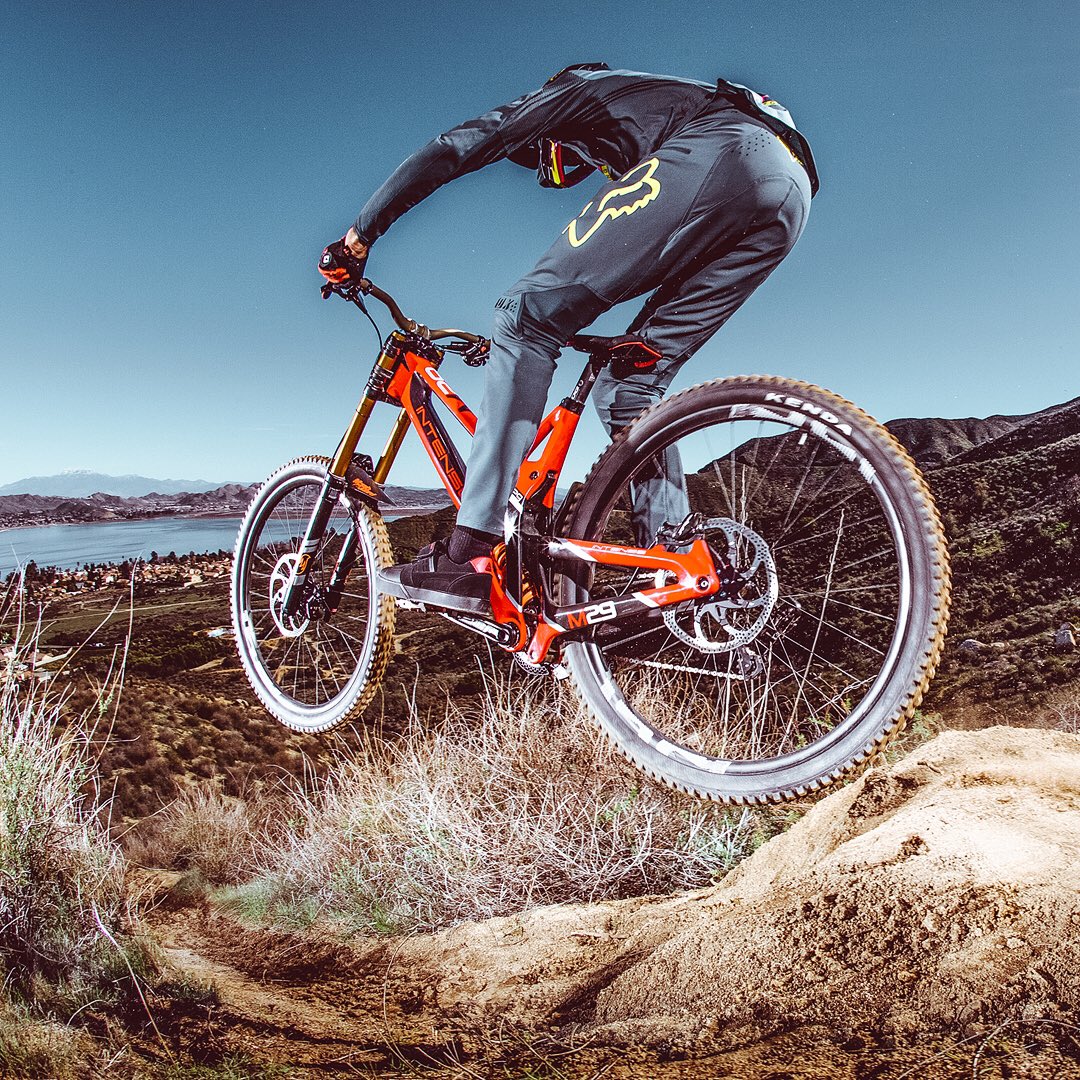 Afton Shoes tweet media