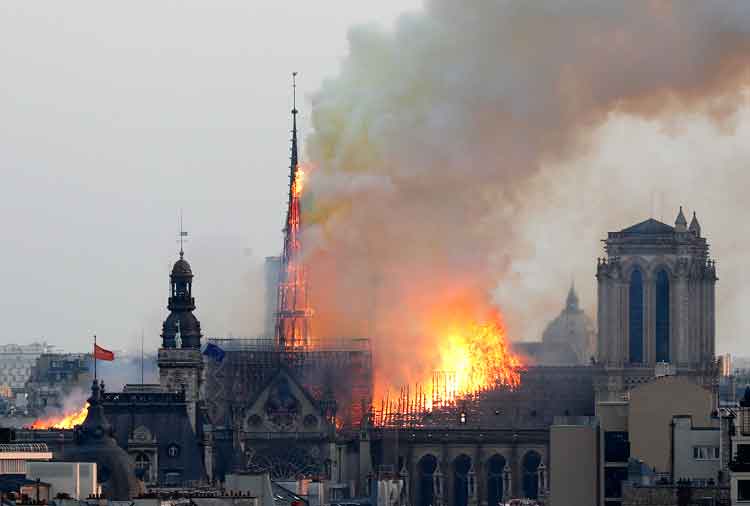 fireengineering's tweet photo. Photos from catastrophic Notre-Dame cathedral #fire in #Paris #France https://t.co/B4VnN3hlpX #NotreDame https://t.co/1MU8Pe728U