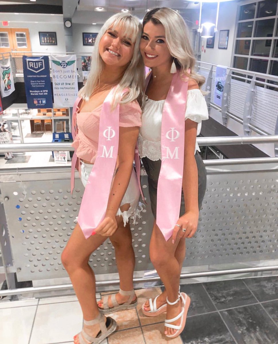 phimu_fgcu's tweet photo. Yesterday our senior sisters officially became Alumnae members of Phi Mu Theta Nu💗We are so blessed for all that they have done for our chapter &amp; we wish them the best of luck on their future endeavors! https://t.co/JCpbzwTTGH