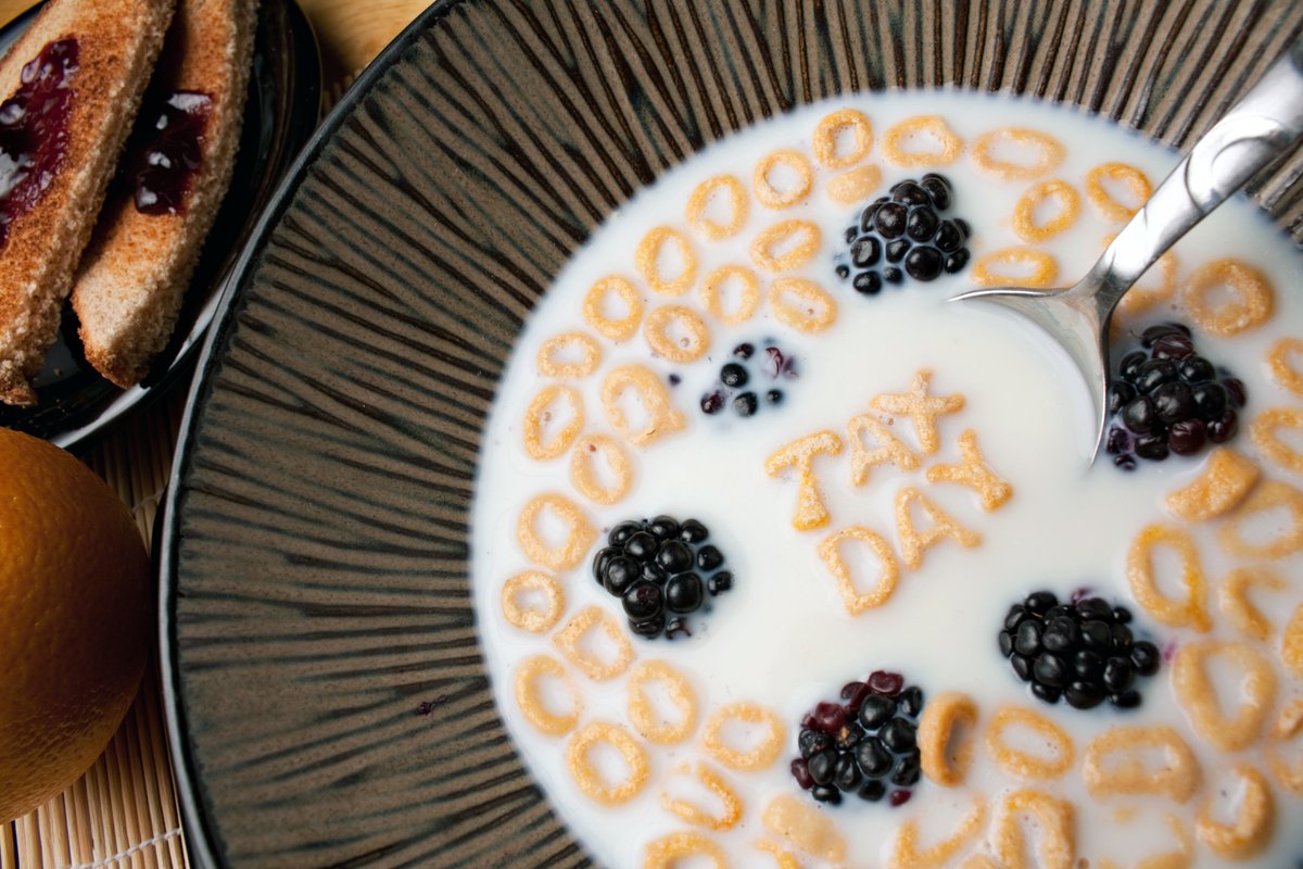 COMANCO's tweet photo. Got taxes on the brain? That's good, because today is Tax Day! If you havent filed your taxes yet, check out some great tips from CNN at the link below:
https://t.co/roBGDbEz82
#TaxDay #Taxes #Cereal #Messages #OntheBrain #CNN #COMANCO https://t.co/ykLF8Gb6KW