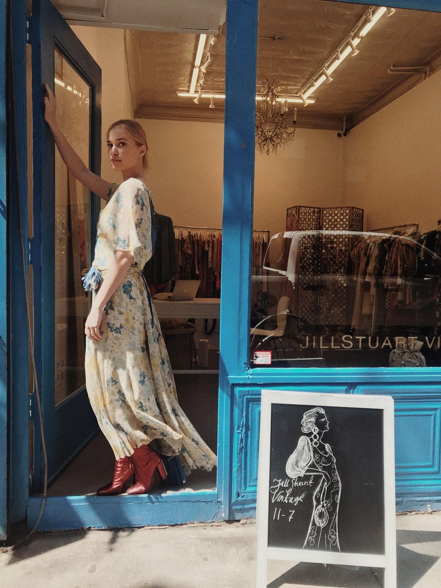parasolpopup's tweet photo. Parasol here with your Monday dose of the incredible @jillstuartvintage  
Pop-Up at our 171 Elizabeth St. location! Stop by to shop this collection of rare vintage finds until the 28th. Open from 11AM - 7PM daily. 🎀 #ParasolProjects #PopUp #NYC #Nolita #Soho #Vintage #JillStuart https://t.co/QkKIC0aNm3