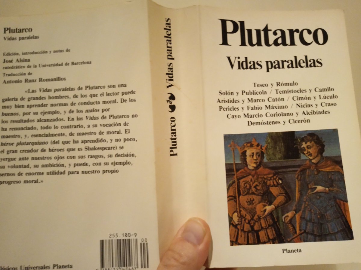 peresalo68's tweet photo. Selecció de vides paral·leles de #Plutarc, en la meravellosa edició de José Alsina. Després de tants segles, segueixen essent uns textos que demanen a crits ser llegits.
Un diàleg amable, on t'amares del sentit de la vida que tenien els antics.
#felicitat https://t.co/sIcl3gHZWs