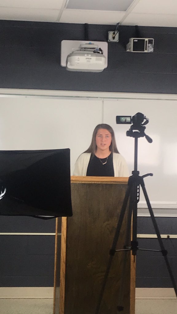 theblockparty2's tweet photo. President Makayla Brock and Vice President Eleney Owens did a great job on their rally speeches!! Can’t wait for the debates! #HMB2019 #springelection https://t.co/qy6YFECuIo