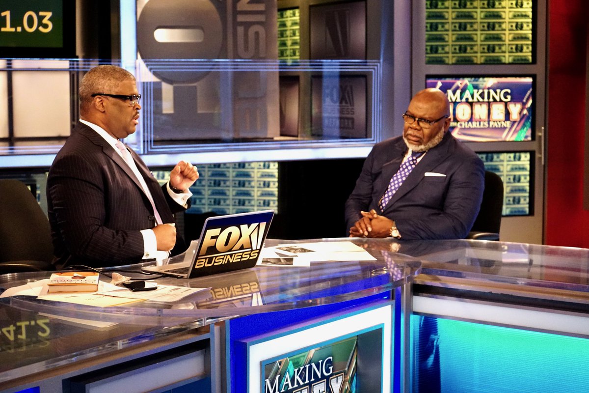 BishopJakes's tweet image. A special thanks to @CVPayne and the folks at Making Money @FoxNews for having me on your show to discuss CRUSHING!!! This thing is catching on 🔥! #ItCrushedMe