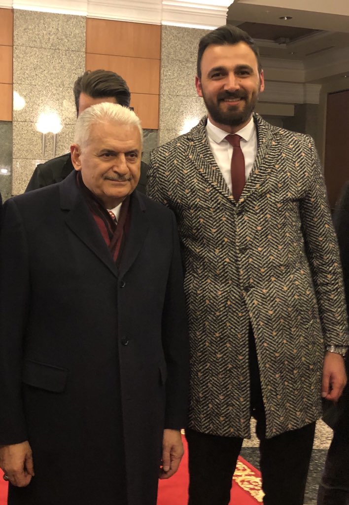 onurakaytr's tweet photo. Bırakın dönsün dönme 
dolaplar.
Haktan hakikatten 
yana bakın siz.

Tüm samimiyetimizle, #SeninleyizBinaliBaskan https://t.co/uvux0Efg7J