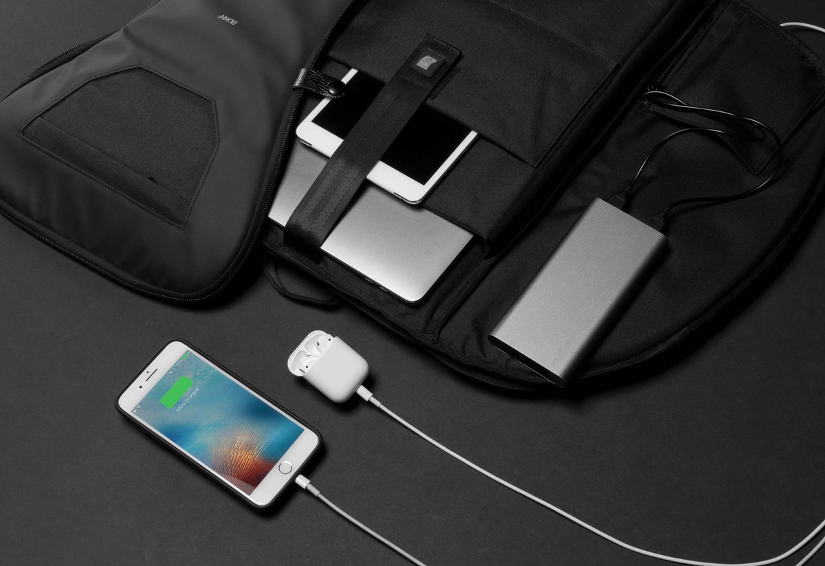 blkknf's tweet image. Bring your tools anywhere you go with the M-1 backpack that functions as a mobile #workstation with an innovative flat lie design.

bit.ly/blkknf-cs

#smart #tech #backpack #blackknifeapparel #business #student #newproduct #workwear #Millennials #influencers #HustleMonday