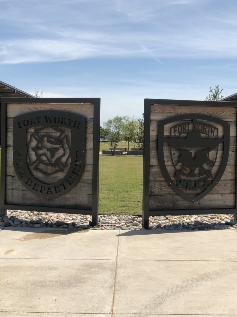 DPDCentralNPO's tweet photo. Big Thank you @CookChildrens and @SafeKidsDallas for the TX Child Passenger Tech Update Class. Excellent Facility @FortWorthFire #KeepKidsSafe #EducatingtheCommunity https://t.co/rN7Hes2NqZ