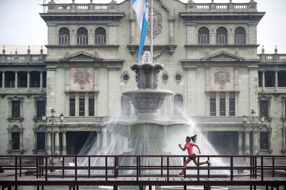 gaceleon's tweet photo. Monday motivation! 💪🏼🏃🏽♀️
Bela López for adidas Running in front of Guatemala’s “Palacio Nacional” (2016).
Agency @Core_MKT
Nikon D700▪️35mm ▪️f/2.8 ▪️1/2500
#adidas #running #ad #agency #campaign #ultraboostx #running #fitness #guatemala #nationalpalace #nikon https://t.co/ajuGdAKz1c