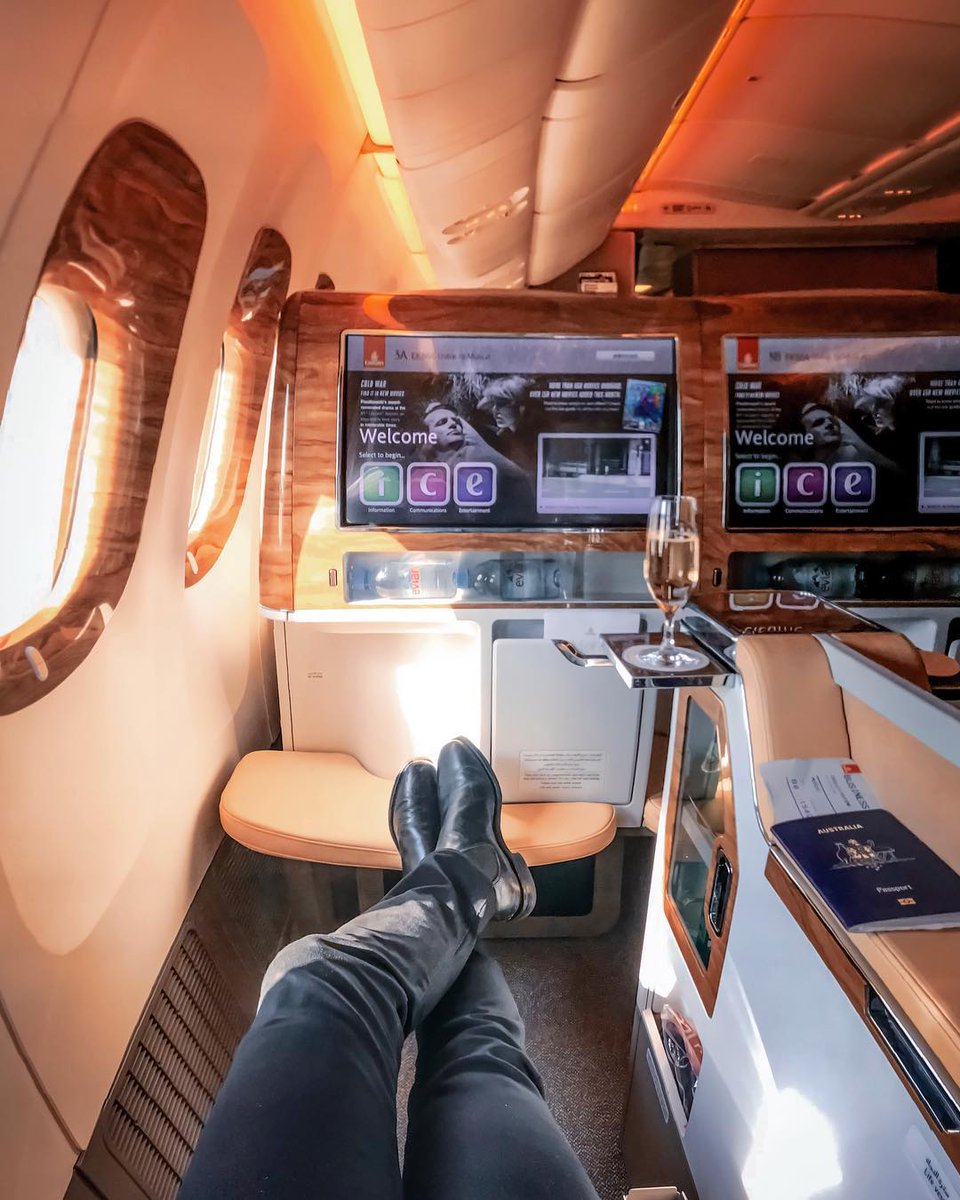 BCFlightsUK's tweet photo. ๐ Flying to the sunny Dubai
โ๏ธ Emirates
-
๐ท @r_duds || #businessclassflights Follow @BCFlightsUK for more! ๐
-
#emirates #Firstclass #businessclass #businesstravel #travelphotography #FrequentFlyer #firstclassflight #firstclasssuite #flyemirates #champagne #upgradedpoint https://t.co/cBETkmVeXt