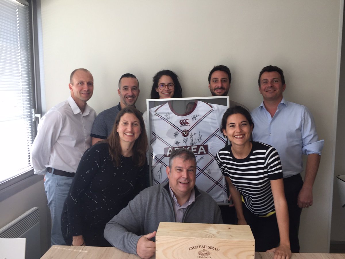 iDSystemes's tweet photo. Nous étions présents à la soirée caritative #RESPIRE organisée par @Lesliensducoeur, en participant aux enchères solidaires nous souhaitons soutenir le projet d'aide aux enfants atteints de maladies cardiaques. Nous remercions les bénévoles pour cette belle soirée de partage. https://t.co/jDvdjfm8lG