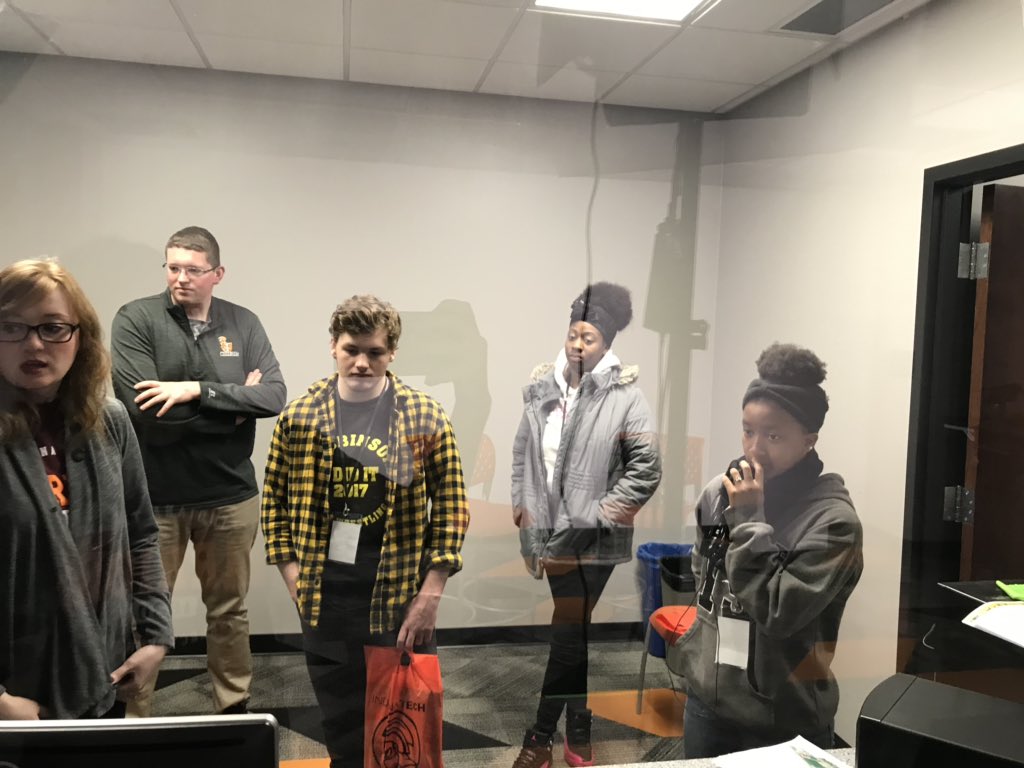 Tech_Admissions's tweet photo. Students enjoying academic sessions! #LearnIT #GoForIT #SelectTech2019 https://t.co/rHcqtUl69O