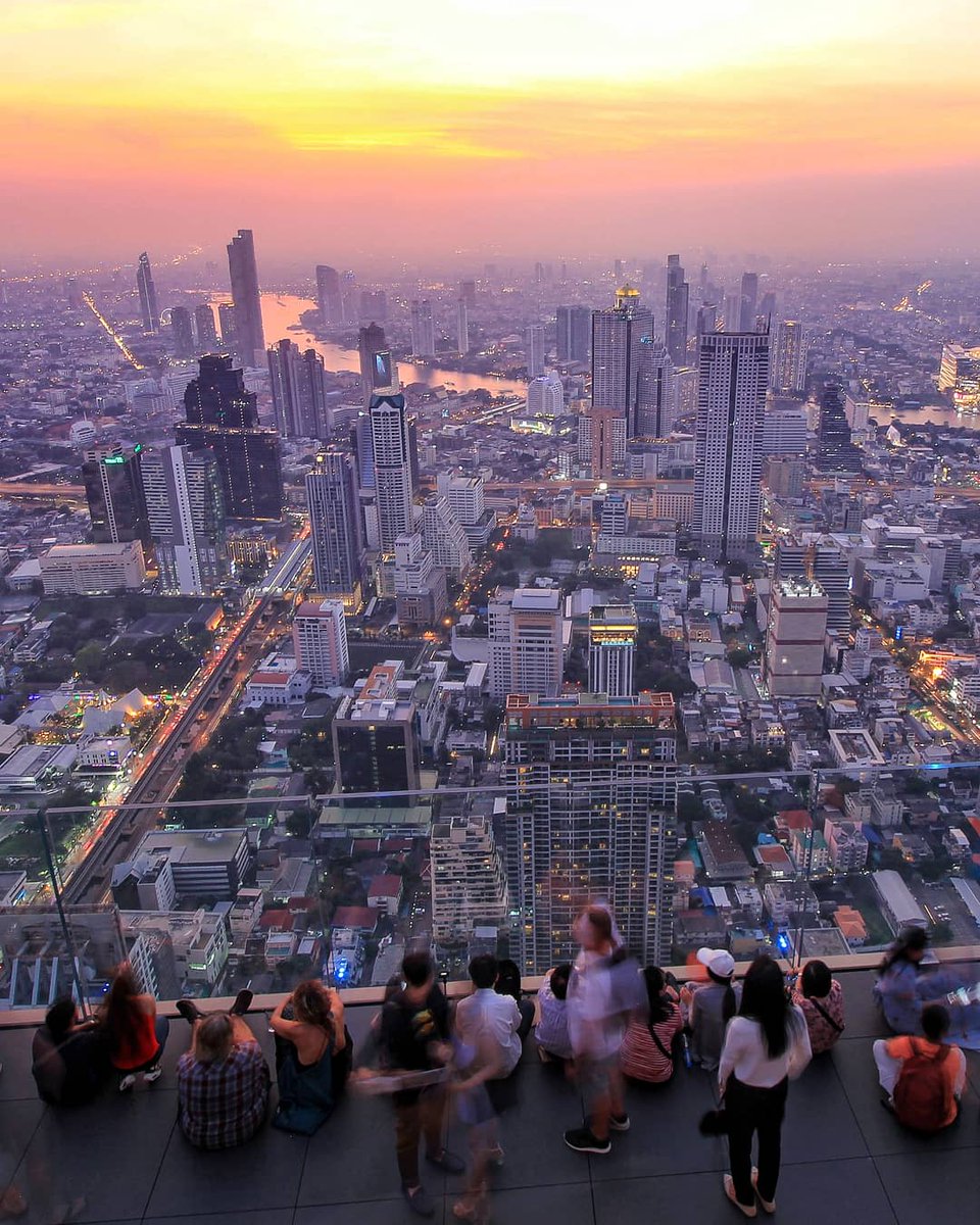 10 Rooftop Bars in Bangkok: The Most Amazing Skybars

placesofjuma.com/rooftop-bars-b…
