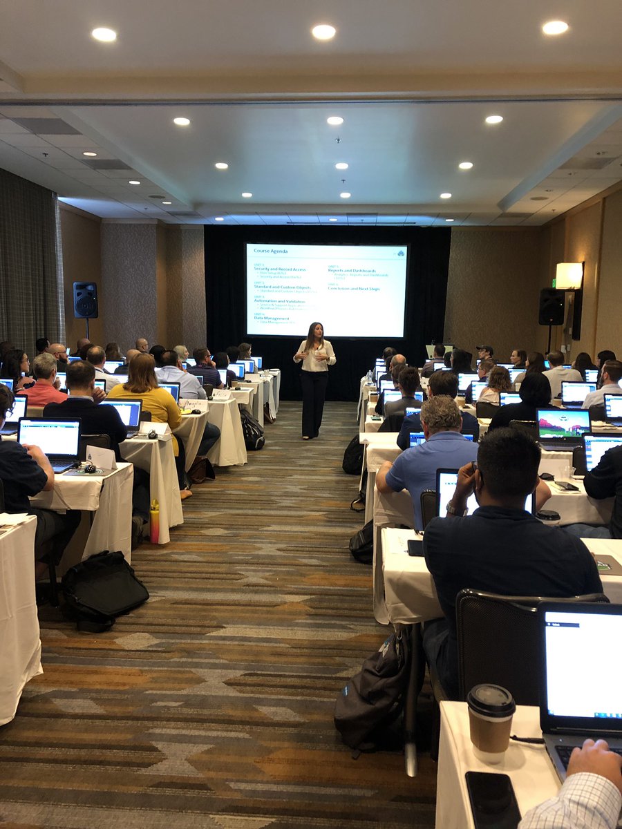 TheMariahBrush's tweet photo. Jackie kicking off a full house of Salesforce Customers ready to learn and certify! #HigherEdSummit2019
@trailhead @SalesforceOrg https://t.co/OM5Qj2Xxd5