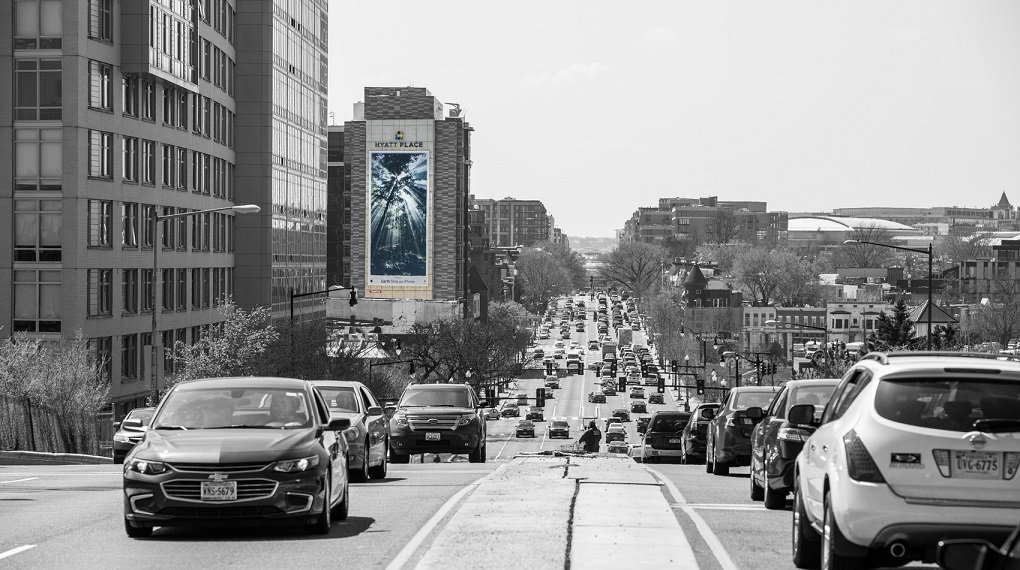 capitoloutdoor's tweet photo. Good morning, #DC! #TheBEAST is displaying this great image of #earthshotoniphone!
@Apple #shotoniphone #apple #iphonead #iphonewallscape #applewallscape #wallscape #ooh #gowherethepeopleare #mondaymotivation
https://t.co/O1BGwSsiqW https://t.co/7bxJMiRosb