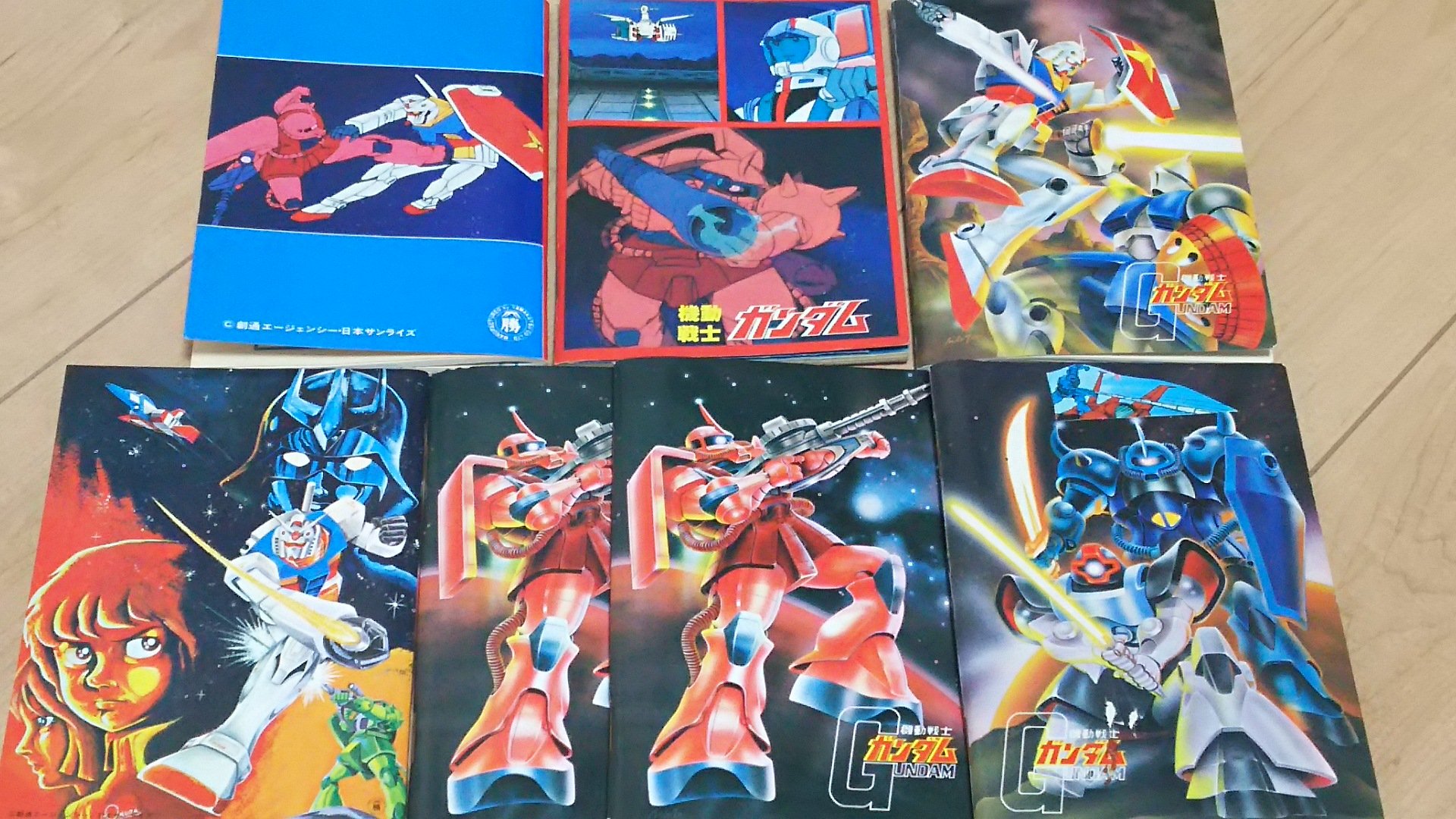 機動戦士ガンダム　カードシール56枚　アルバム付き　当時もの Yahoo!オークション -「ガンダム シール 昭和」の落札相場・落札価格