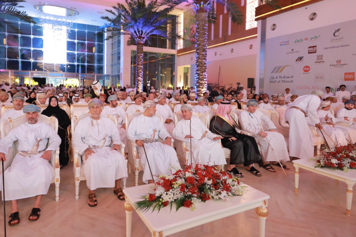 #يحدث_الان
حفل إفتتاح المشروع الكبير #مسقط_مول بمنطقة المعبيلة الجنوبية تحت رعاية صاحب السمو السيد هيثم بن طارق ال سعيد.
والذي نفذته #مجموعة_الجرواني وتماني العالمية للتنمية والإستثمار.