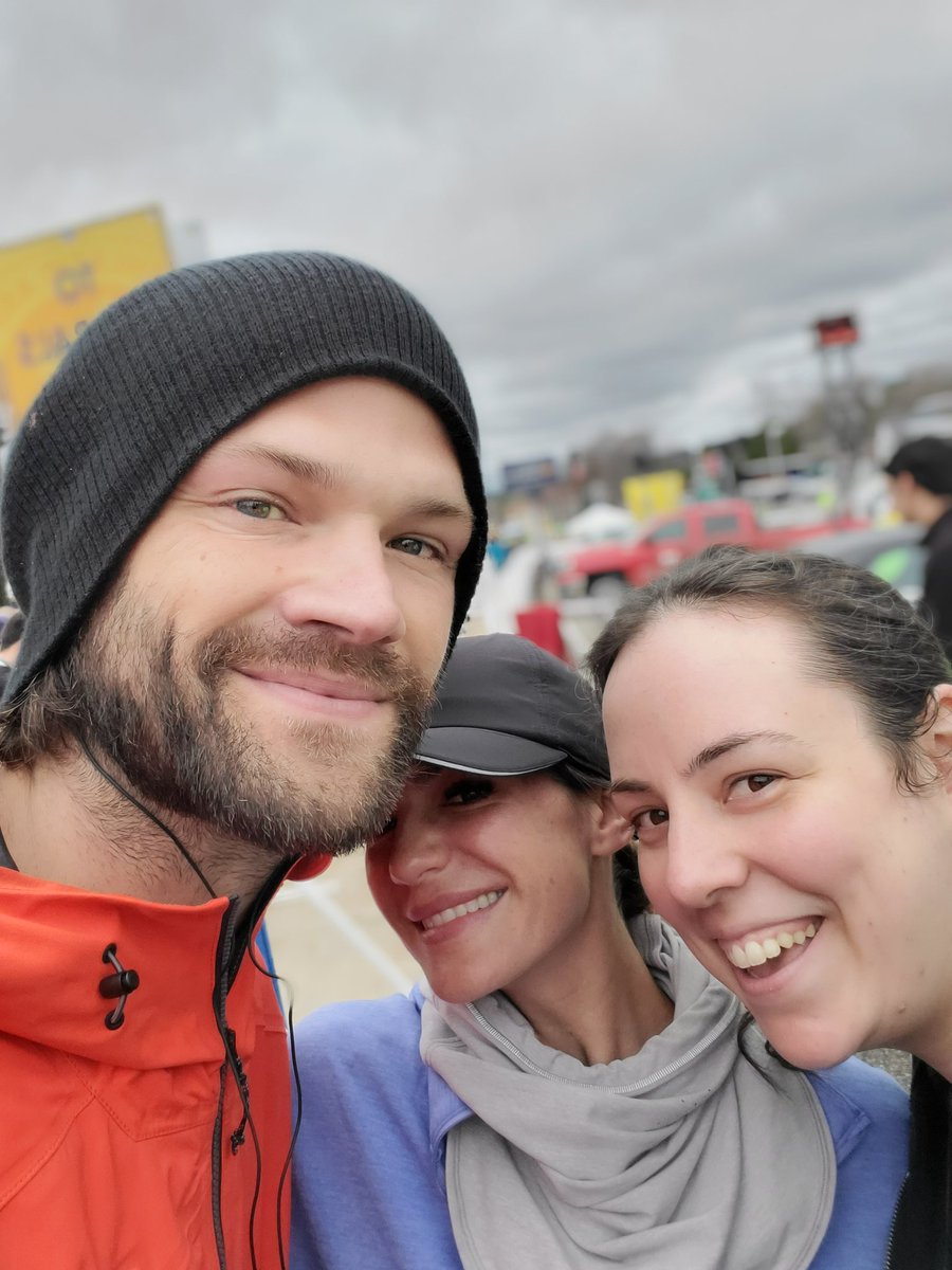 Darkfireunicorn's tweet image. I went to support @jarpad and @realGpad at the Boston Marathon...and this happened!   I was able to thank Jared in person for helping me to lose 95 lbs, as he and AKF are my inspiration.  This was an amazing moment, thank you both for this!  Best of luck!!  #runpadsrun #AKF
