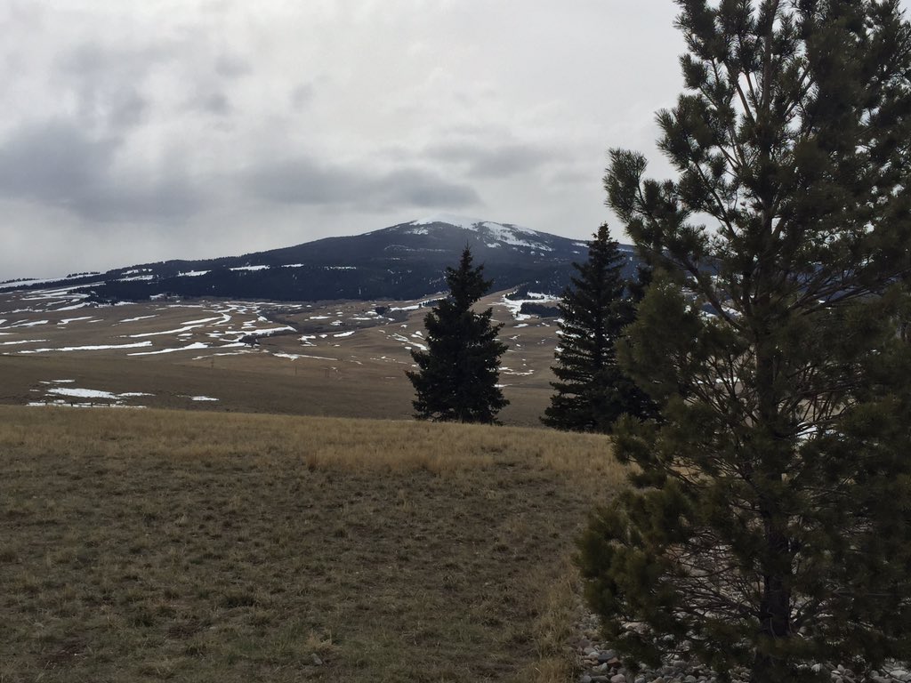 KayKeeStudio's tweet image. #Montana #TruckerViews #LadyTrucker #pretty #photography