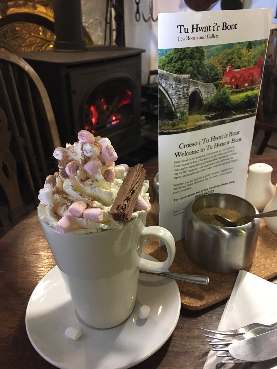 Absolutely love this place @TuHwntirBont #DiscoverNorthWales #Llanrwst #hotchocolate
