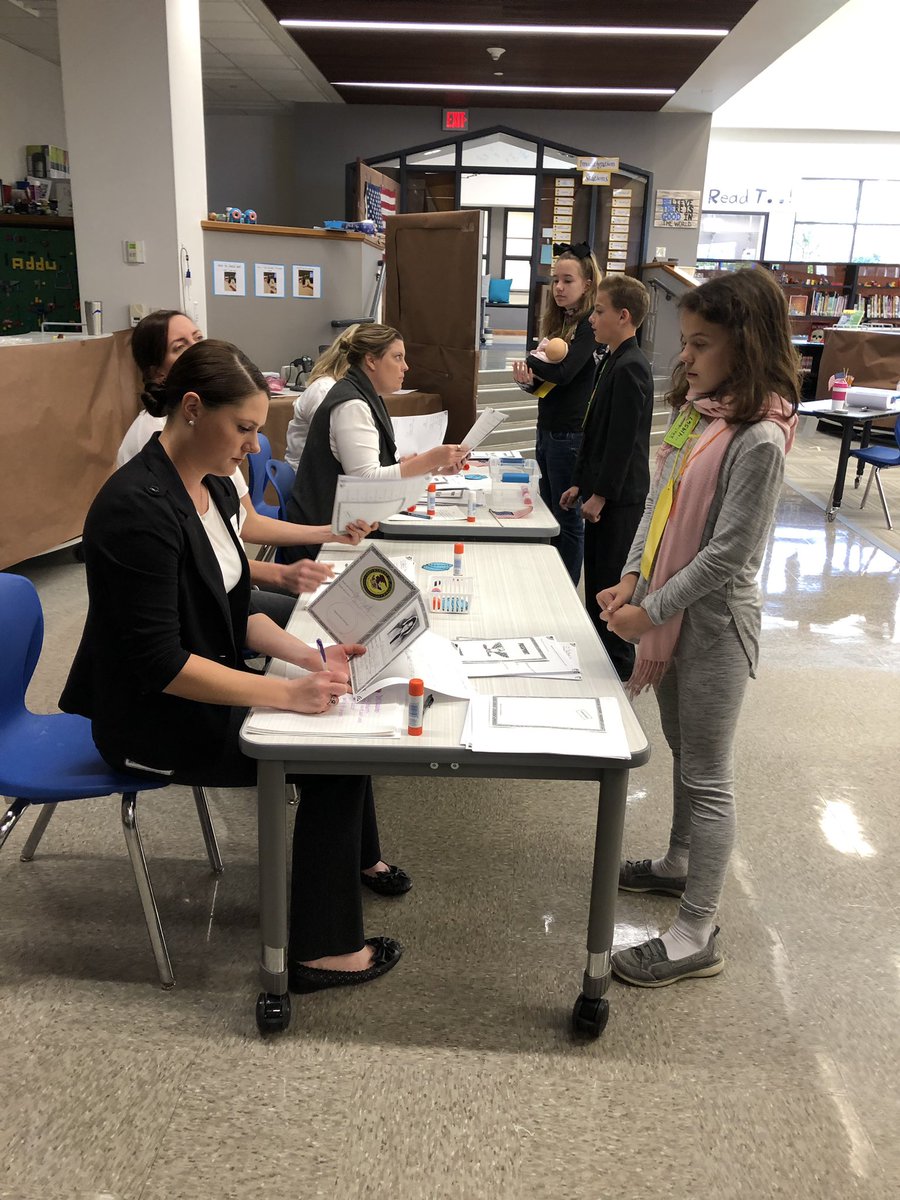 EmmettMichele's tweet photo. Great Ellis Island simulation with 5th grade! Making history come alive! @Donald_ES @LISDSTEM https://t.co/MSTd76j47W