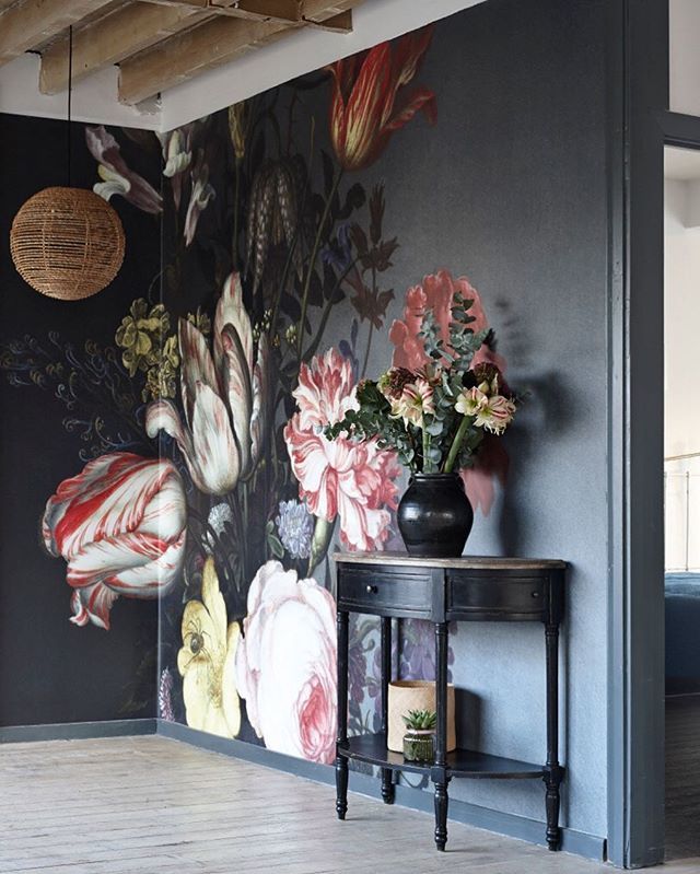 Style_by_Lucy's tweet photo. This is one of the first ever images I styled for @surfaceview and I still see it pop up on @pinterest and instagram frequently! Shot by the talented @christinabull #murals #lovemyjob #interiorstylist #interiorstyling #interiorsobsessed #wallart #wallmur… https://t.co/9bDF5VzGu0 https://t.co/0nelf19qYb