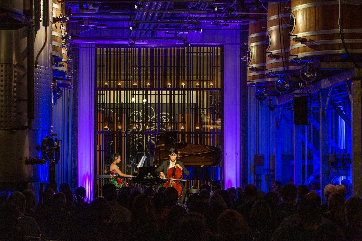Bravo_Niagara's tweet photo. Bravissimo #Cheng2Duo! An absolutely brilliant performance to open Bravo Niagara!'s 6th Annual Spring into Music Series! What a treat to hear Bryan Cheng performing on @CanadaCouncil's 1696 Bonjour Stradivarius with pianist Silvie Cheng @StratusWines. 📸: Alex Heidbuechel https://t.co/zpWPAPol2z