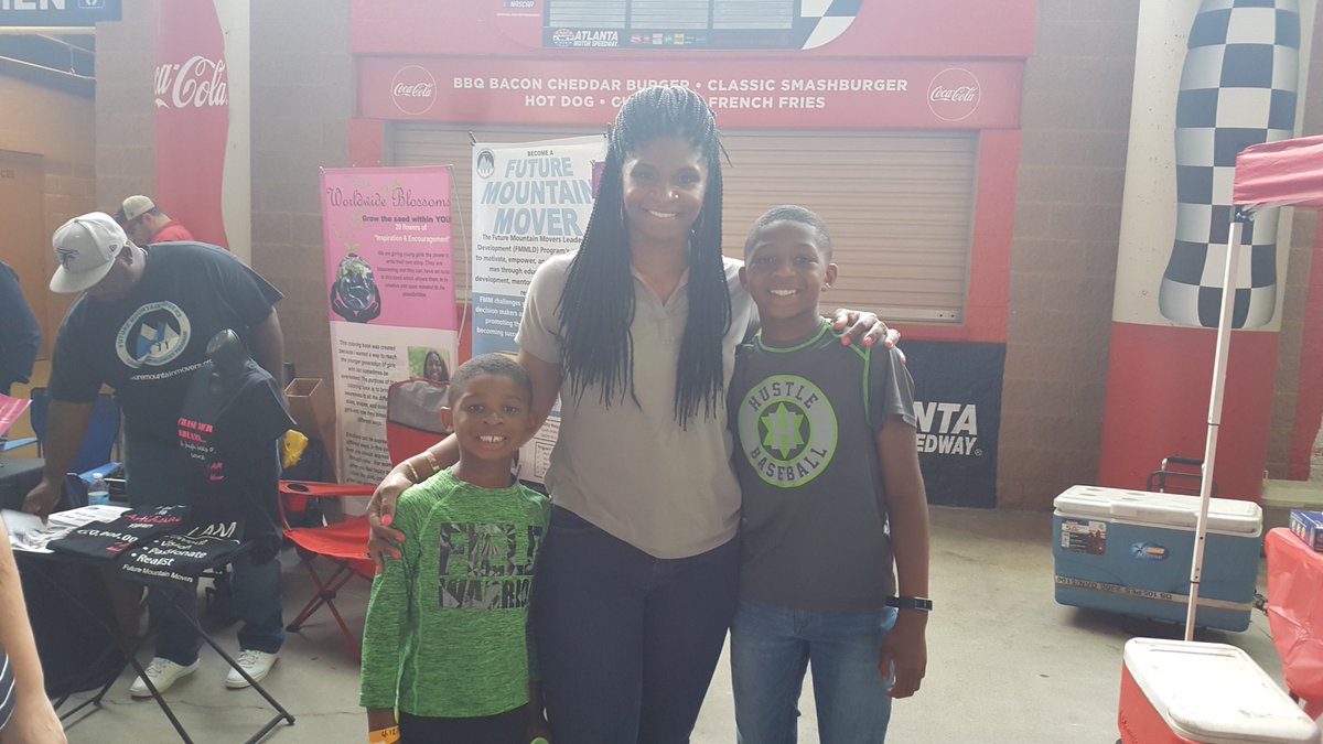 Hampton Middle School tweet media