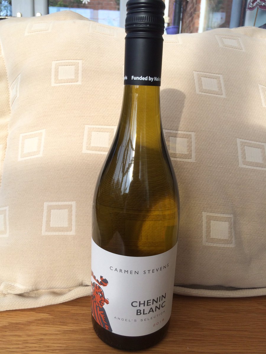 JEMsoc's tweet photo. Looking forward to #Hollingworth Wine Society, I’m presenting @NakedWines as an #Angel & lover of fine wines, these are t’Whites @carmalitast’s #CheninBlanc, #MauricioLorca’s #PedroGimenez, #viognier from #FStephenMillier & @WineSeijas #Macabeo #OhtheAnticipation #winelovers https://t.co/DPCr38DgNm