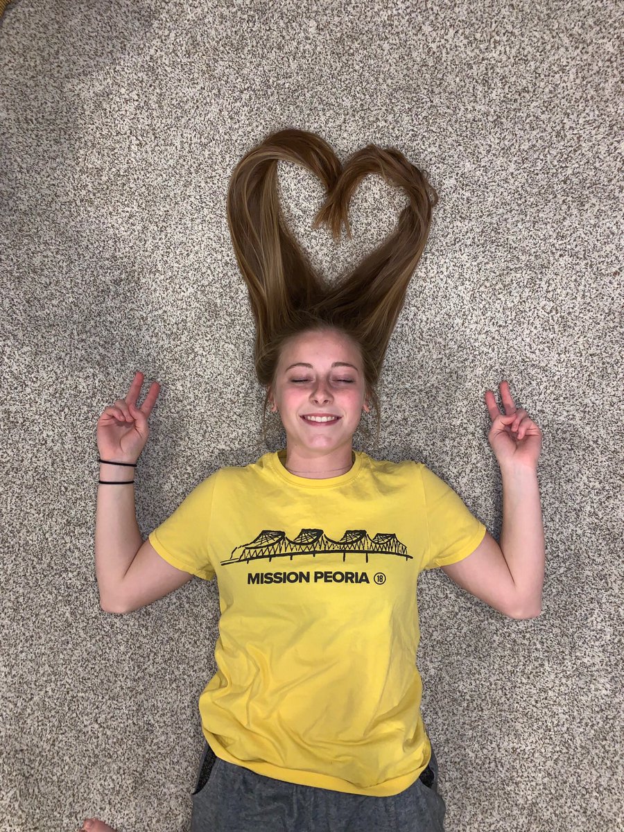 ChloePowell7980's tweet photo. Happy happy birthday to my bestie and favorite running buddy for life!!!! 18!! Wow they grow up so fast ❤️ https://t.co/8GE4JHZ2Pu