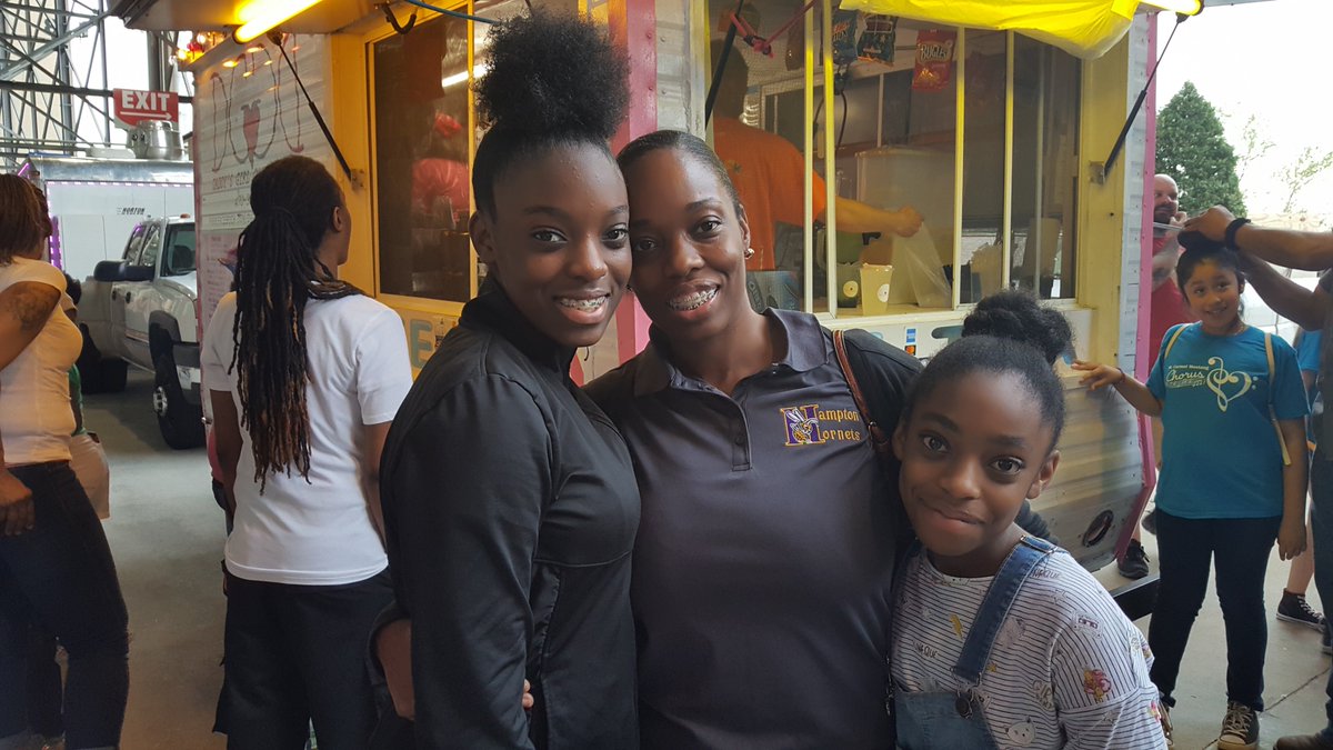 Hampton Middle School tweet media