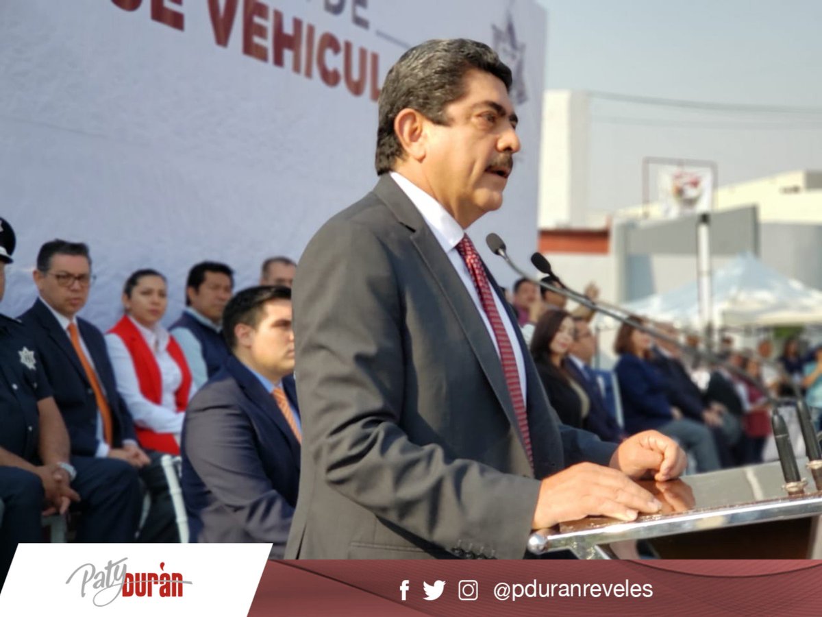 PDuranReveles's tweet photo. Confío en la voluntad de nuestros elementos para hacer las cosas bien, para no repetir errores del pasado. Mi compromiso  es dar la mejor calidad de vida posible a nuestros policías, quienes han sido olvidados por administraciones anteriores. https://t.co/ahc2IJAW8n