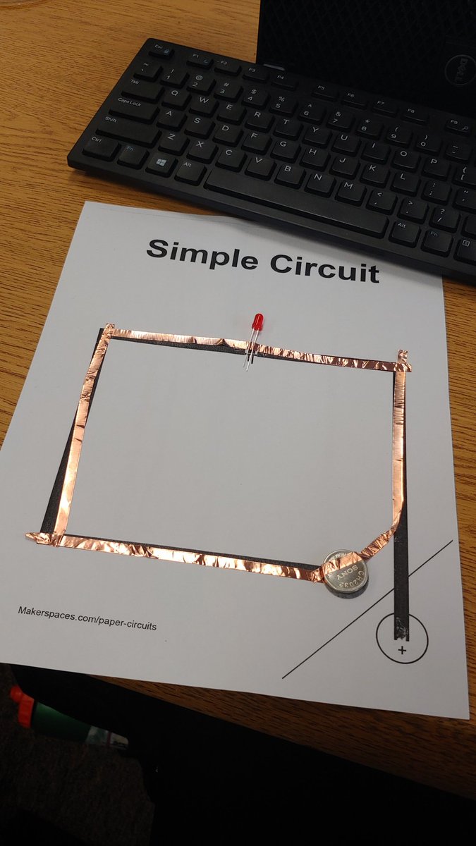 ms_chinery's tweet photo. Anyone know how to turn on this light ?! #DesignThinkingIII #tec207 @mgcjusa There is a way to connect the tape and lithium battery to turn on the light! https://t.co/59CFDdCov2