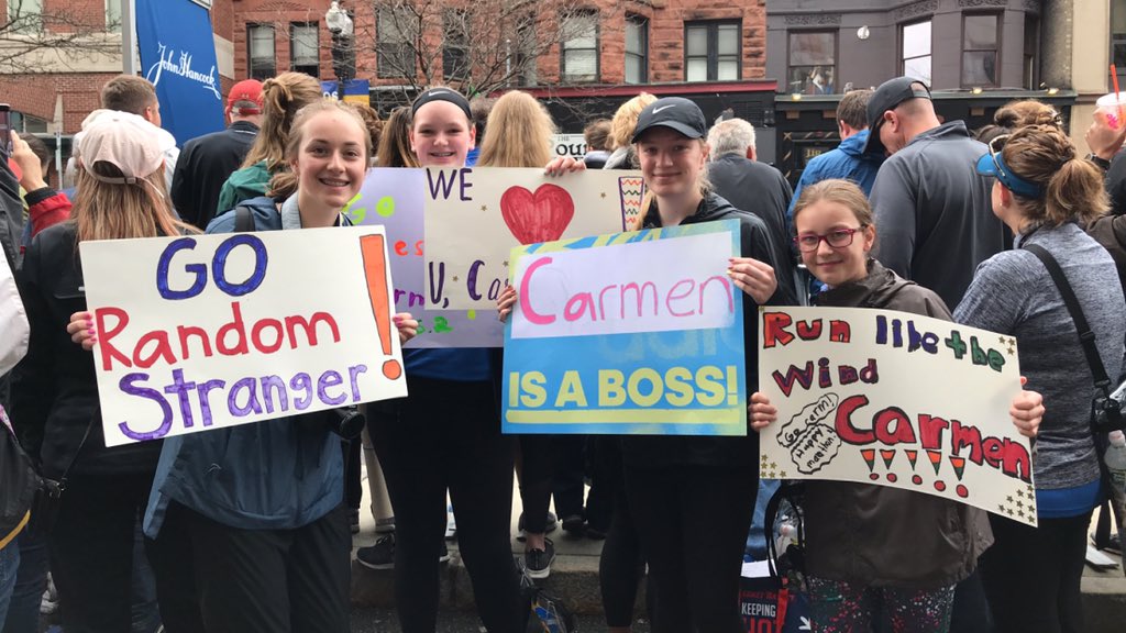 NilsenLily's tweet photo. These girls showing support for their Aunt Carmen who has reached her lifetime goal of running the #bostonmarathon! #ReportingWithDan #family #crying https://t.co/8C4gBi88MR